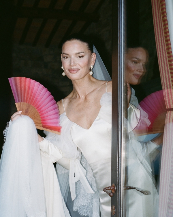 A Danielle Frankel Bride’s Tuscan Wedding in a Medieval Castle