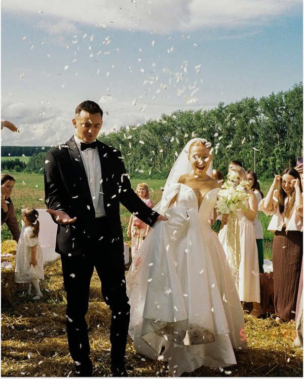 55 Must-Have Wedding Photos that Tell Your Love Story Perfectly