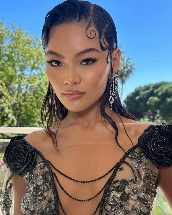 17 Best Makeup Artists in the UK | Famous, Professional MUA | Bridal Makeup in England | Wedding Beauty Artists