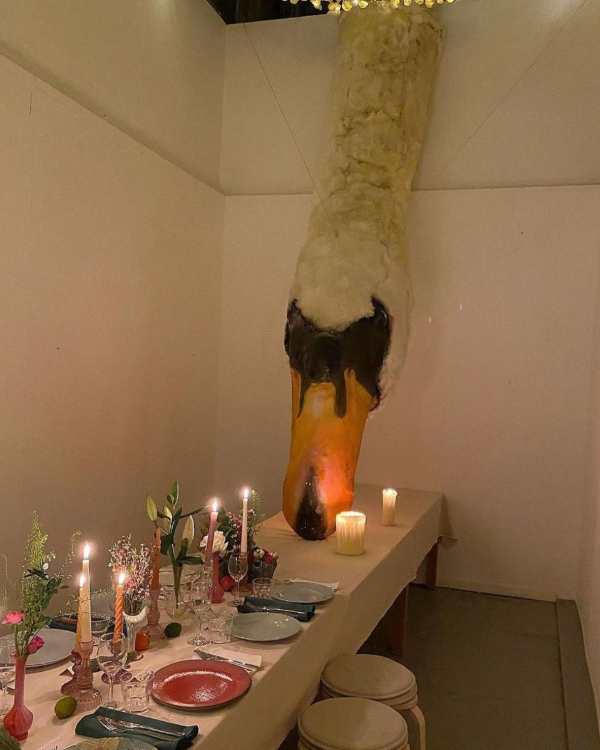 Trend: Swan-Inspired Wedding Décor