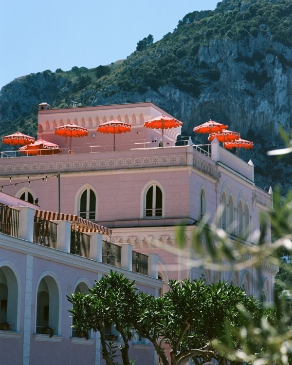 How to Book Wedding Hotel Blocks Your Guests Will Love