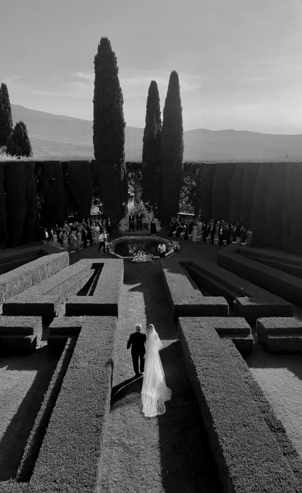 Content Creators Content for Brides