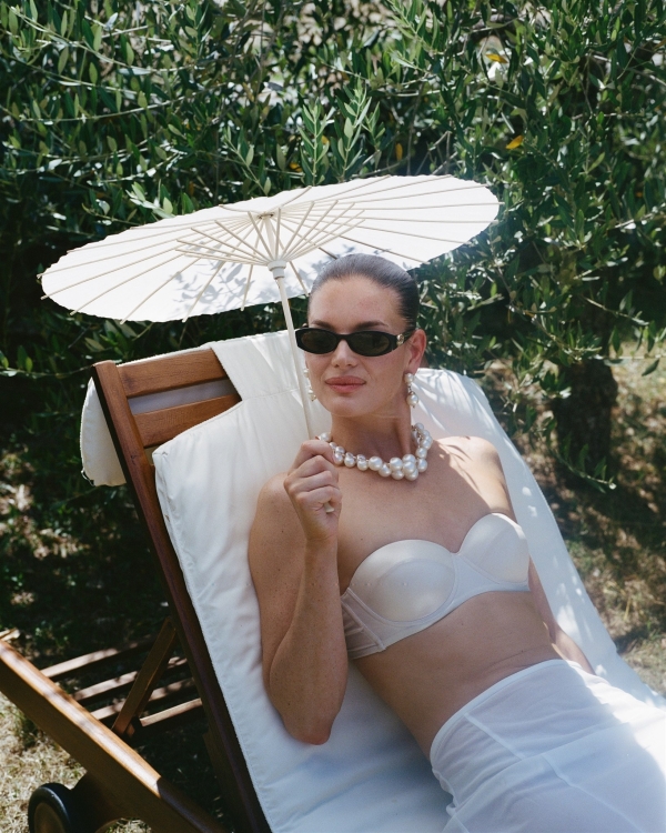 A Danielle Frankel Bride’s Tuscan Wedding in a Medieval Castle