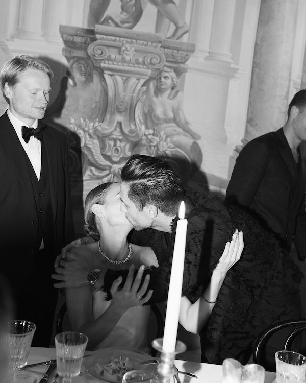 55 Must-Have Wedding Photos that Tell Your Love Story Perfectly