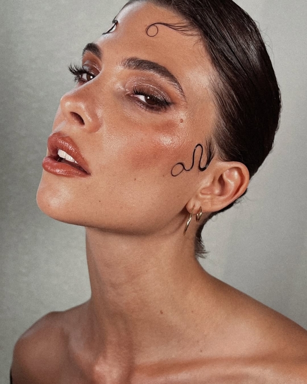 17 Best Makeup Artists in the UK | Famous, Professional MUA | Bridal Makeup in England | Wedding Beauty Artists