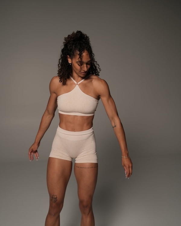 10 Fitness Influencers to Follow for Pre-Wedding At-Home Workouts