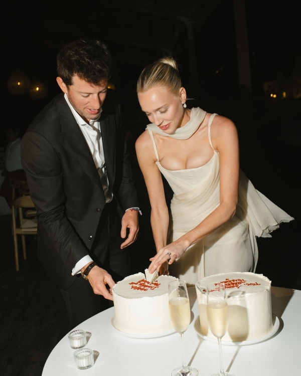 55 Must-Have Wedding Photos that Tell Your Love Story Perfectly