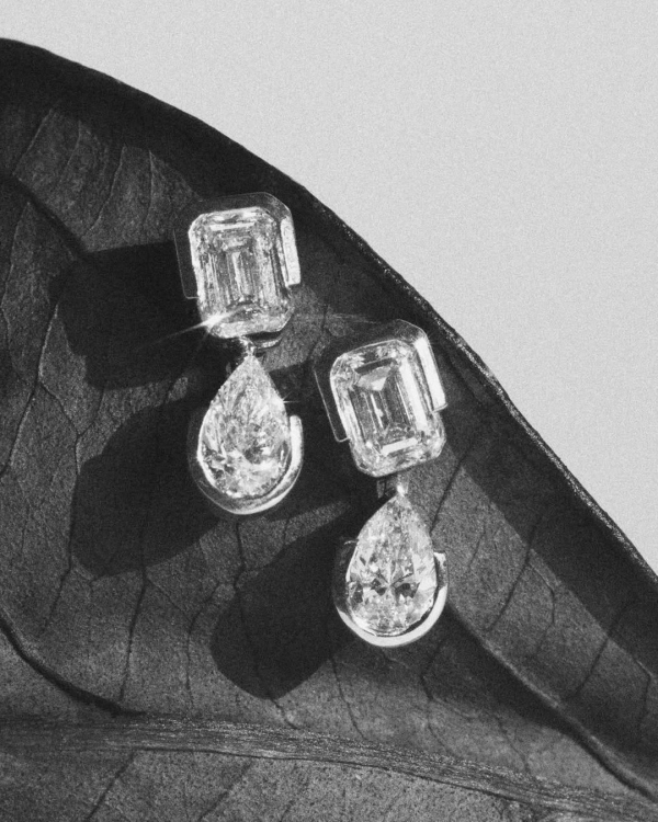 The Chicest Earrings to Match Every Wedding Dress Neckline & Hairstyle