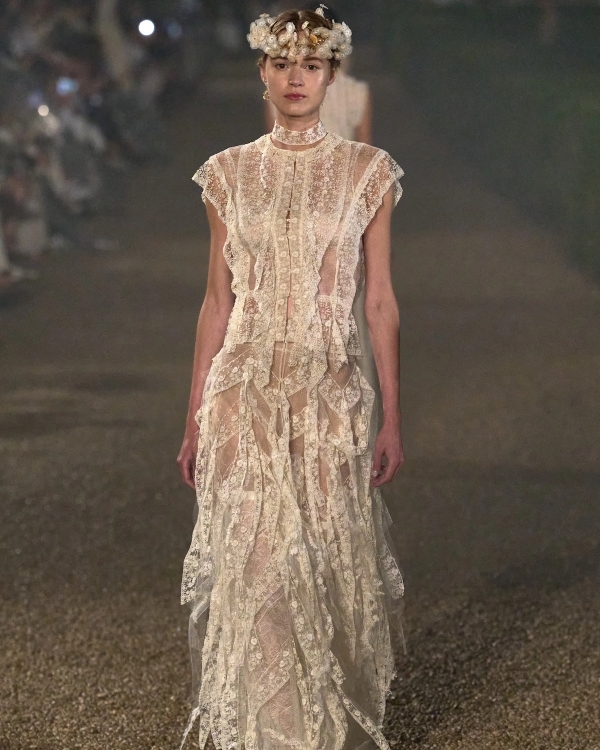 12 Chic Trends from Paris Couture Fall 2025 to Inspire Your Bridal Style