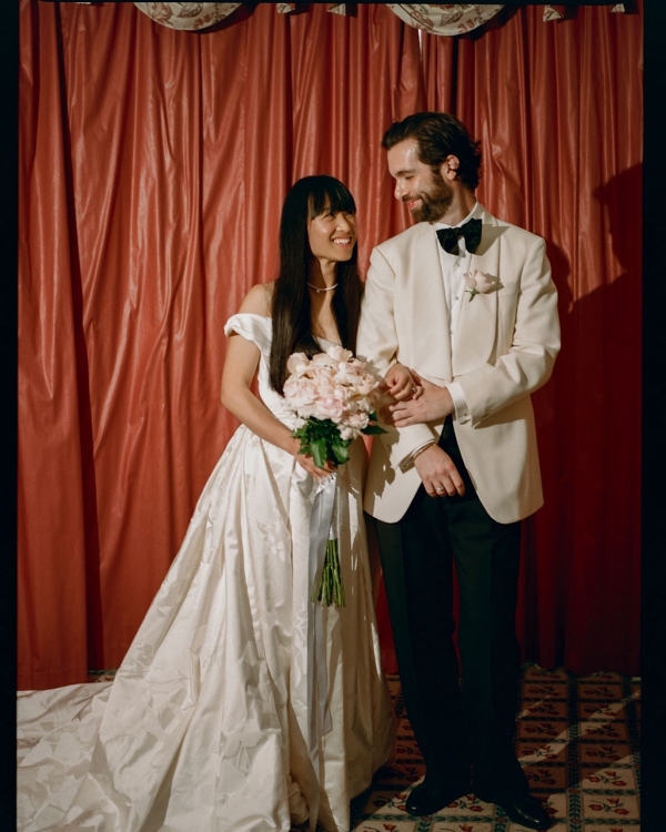 Inside a Daringly Colorful & Cool Wedding at a Melbourne Art Gallery