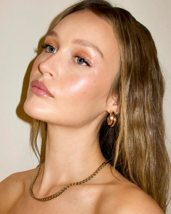 17 Best Makeup Artists in the UK | Famous, Professional MUA | Bridal Makeup in England | Wedding Beauty Artists