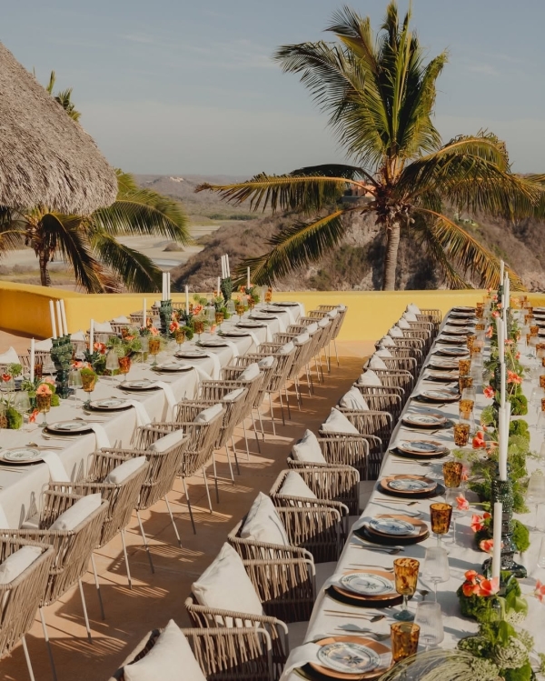 7 Game-Changing AI Tools to Simplify & Elevate Your Wedding Planning