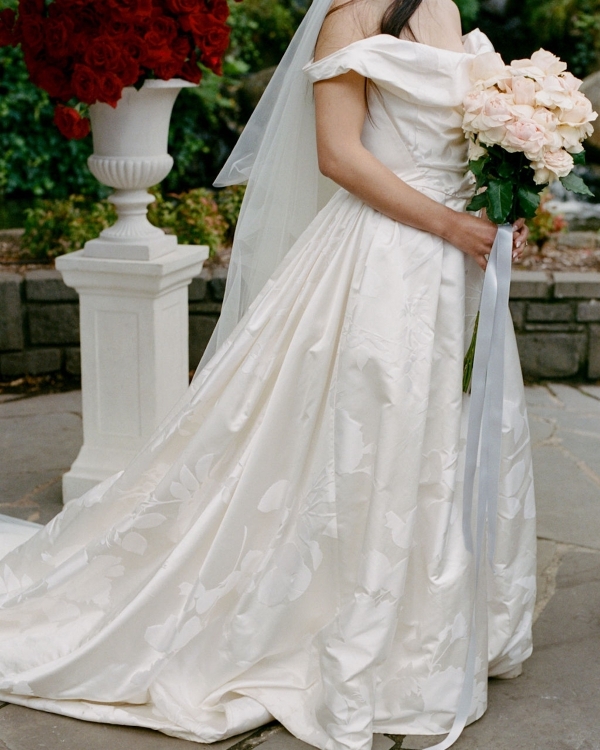Inside a Daringly Colorful & Cool Wedding at a Melbourne Art Gallery
