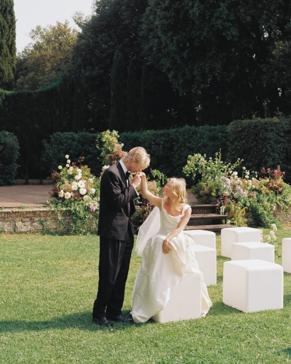 8 Heartfelt Tips for Writing Your Wedding Day Letter to the Groom