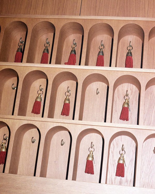 How to Book Wedding Hotel Blocks Your Guests Will Love