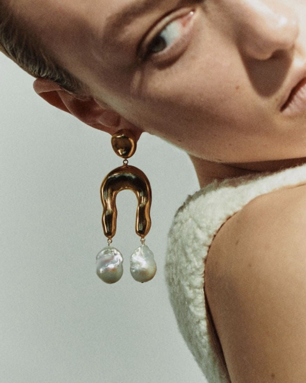 The Chicest Earrings to Match Every Wedding Dress Neckline & Hairstyle