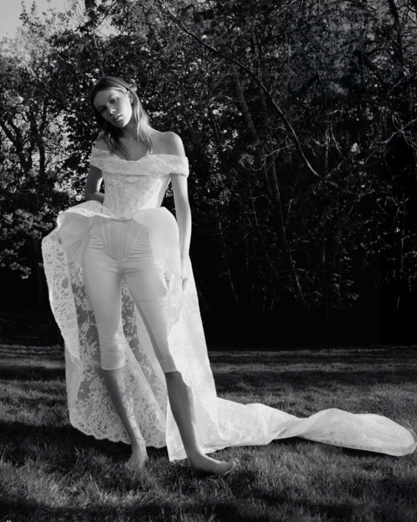 How to Use AI to Create Your Wedding Day Timeline, Playlist, Seating Chart & More