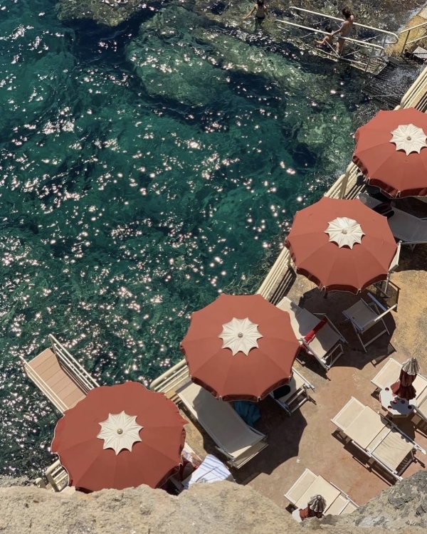 7 Best Beach Clubs in Italy for a Chic ‘La Dolce Vita’ Summer