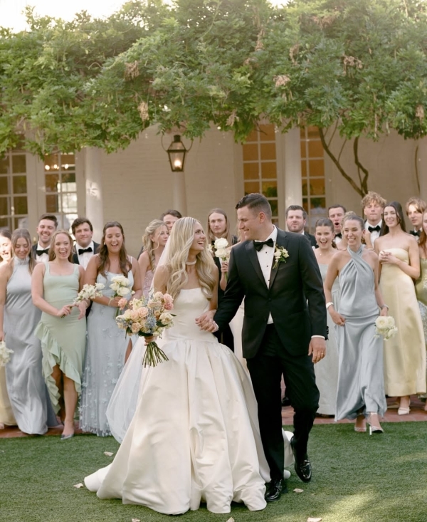 40 Best Wedding Photographers in USA | American Modern, Cinematic Photography | TOP Luxury Bridal Photographers