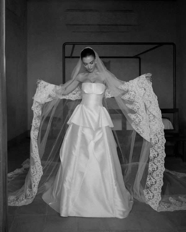 40 Best Wedding Photographers in USA | American Modern, Cinematic Photography | TOP Luxury Bridal Photographers