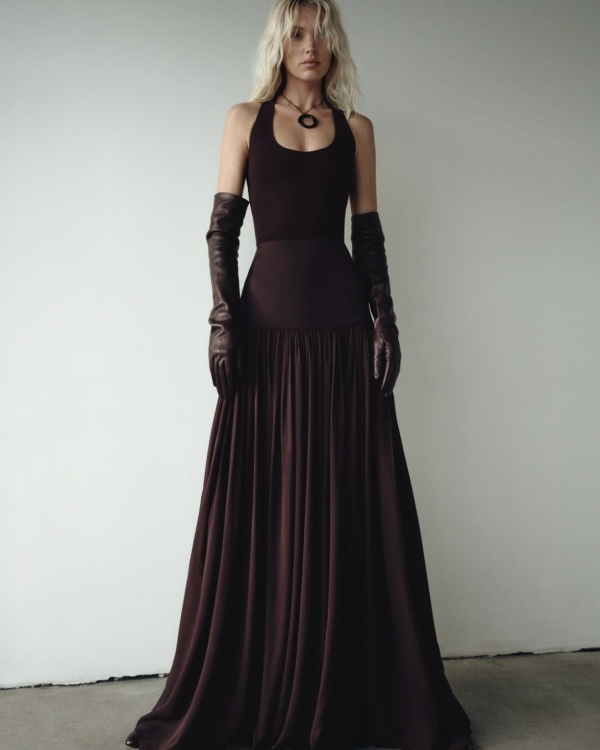 40 Chic Wedding Guest Dresses Perfect for a Destination Wedding in Europe