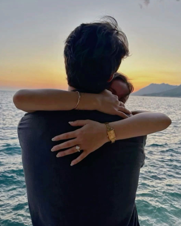 8 Fun, Stylish & Creative Engagement Announcement Ideas