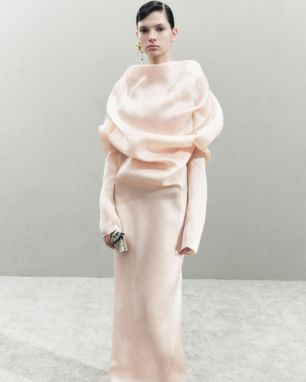 The Chicest Earrings to Match Every Wedding Dress Neckline & Hairstyle