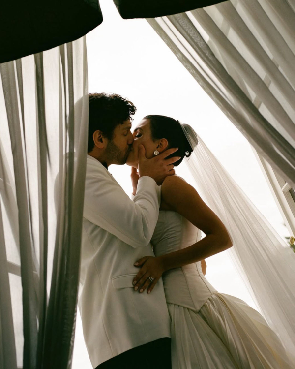 6 Expert Tips for Effortless, Natural Wedding Photos You’ll Actually Love