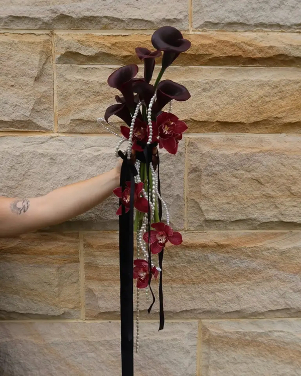 9 Stylish Bouquet Trends We're Loving for Brides Right Now