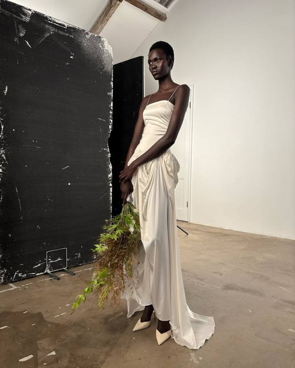 9 Stylish Bouquet Trends We're Loving for Brides Right Now