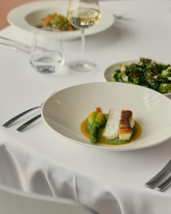 The Hottest Wedding Menu Ideas for 2025, According to Top Caterers