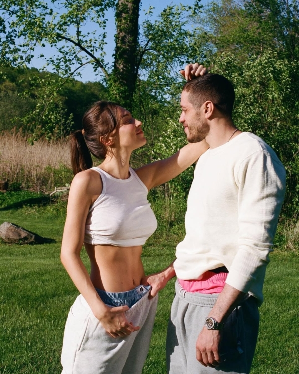 Baby on the Way! Pete Davidson’s Girlfriend Elsie Hewitt Confirms Pregnancy