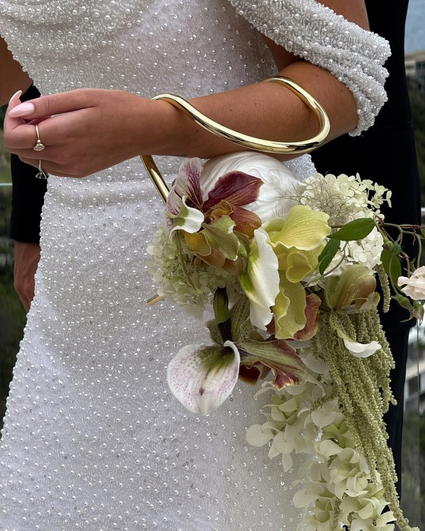 9 Stylish Bouquet Trends We're Loving for Brides Right Now