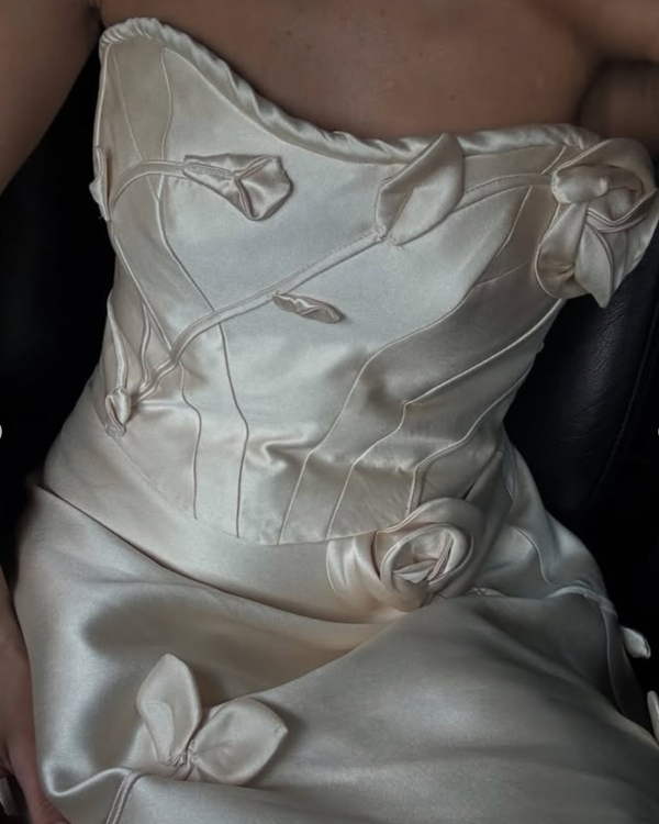 9 Genius Styling Hacks Bridal Stylists Swear By