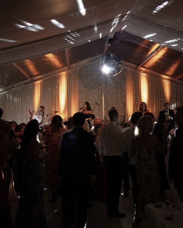 A Joyful & Elegant Seascape Wedding in Western Australia