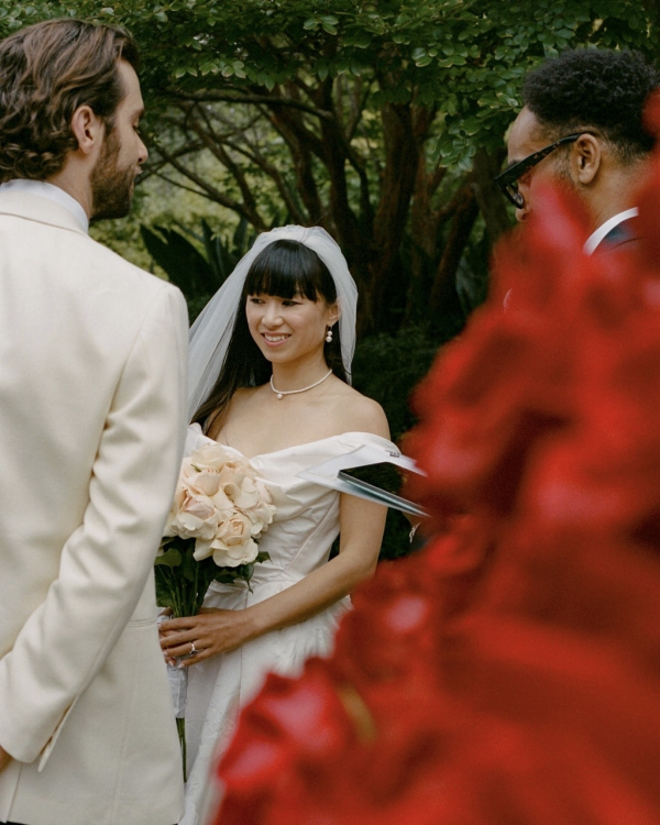 Inside a Daringly Colorful & Cool Wedding at a Melbourne Art Gallery