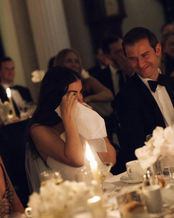 6 Expert Tips for Effortless, Natural Wedding Photos You’ll Actually Love