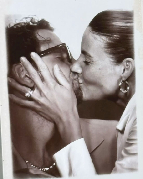 8 Fun, Stylish & Creative Engagement Announcement Ideas