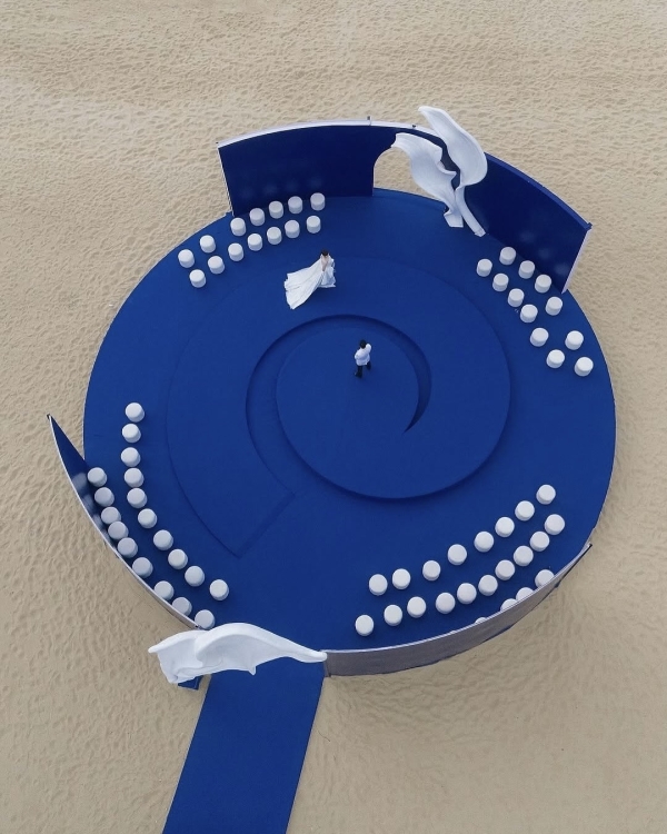 How to Use AI to Create Your Wedding Day Timeline, Playlist, Seating Chart & More