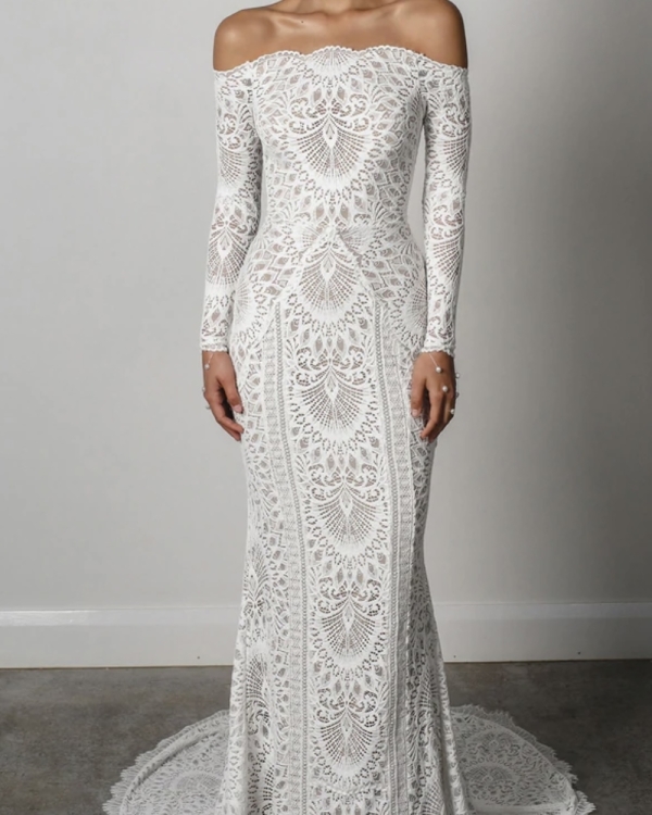 Lace wedding dress