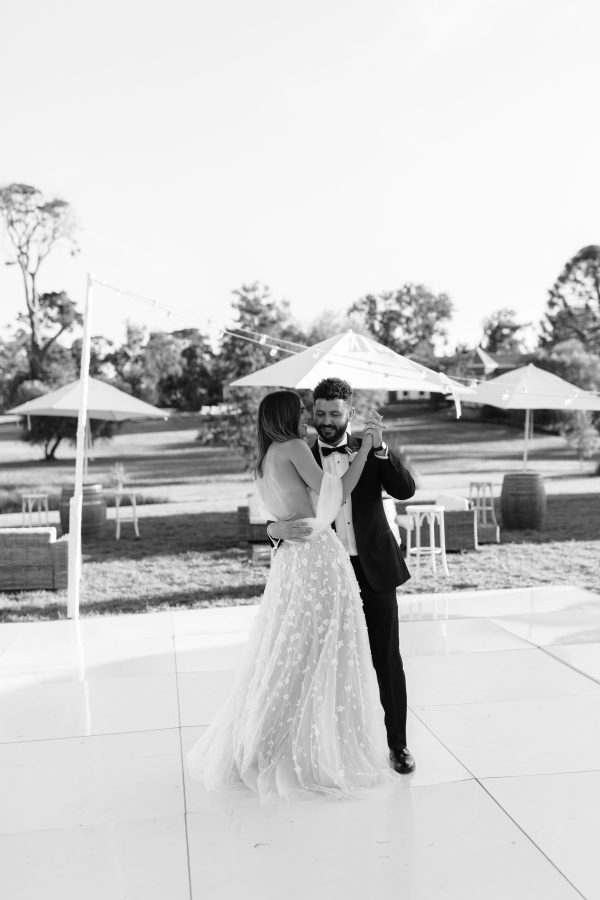 Elegant Wedding of Therese & Daniel on the Plains of Barun | Outdoor Travel-Ispired Wedding Venues of Melbourne