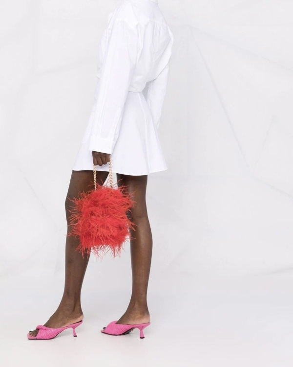 Top 7 Wedding Accessories with Feathers | Trendy Feathers Accessories for Wedding