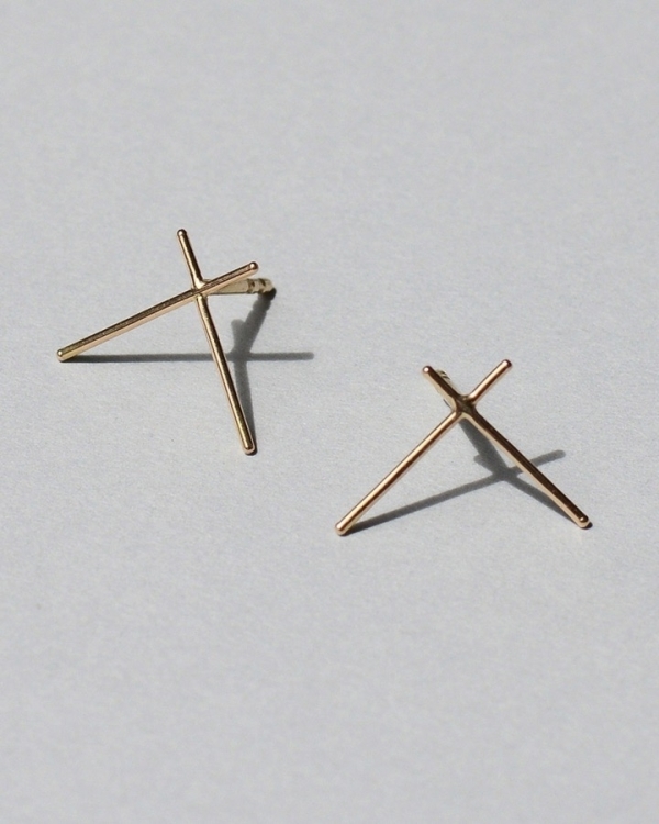 Top Minimalist Wedding Earrings | Best Modern Bridal Jewelry