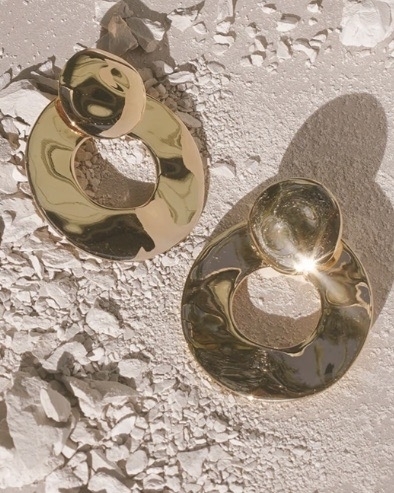 Top Minimalist Wedding Earrings | Best Modern Bridal Jewelry