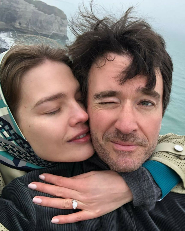 Instagram Engagement Announcement Ideas | Ring Selfie | How to Take Picture of Engagement Ring