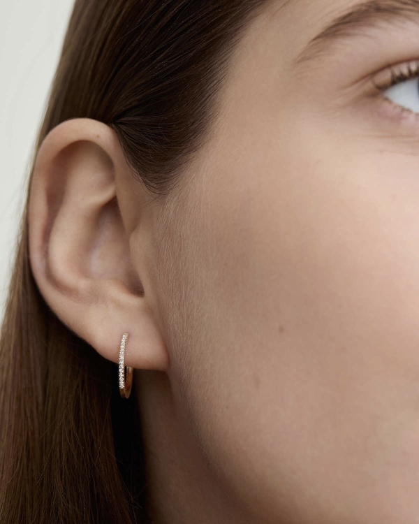 Top Minimalist Wedding Earrings | Best Modern Bridal Jewelry