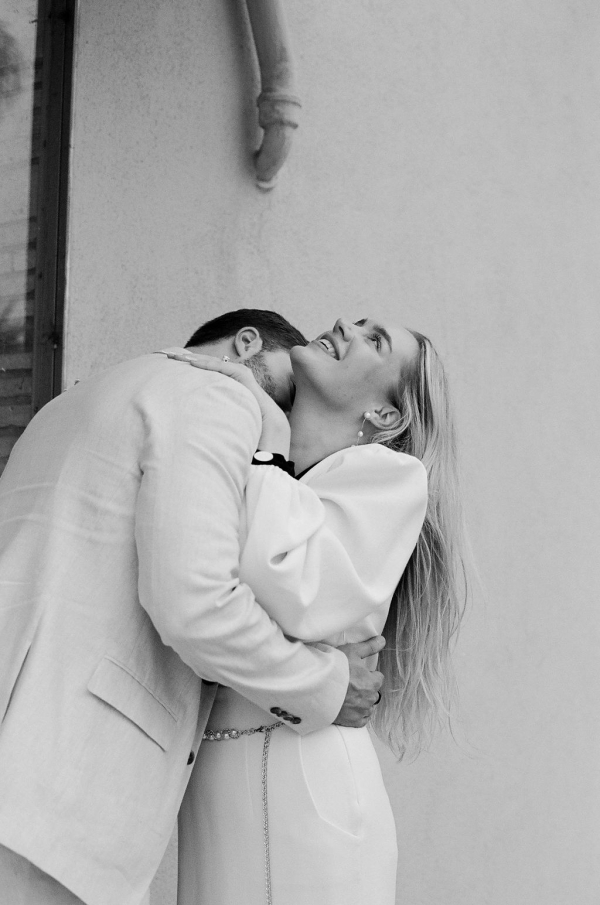 Chic pre-wedding shoot in Santa-Barbara