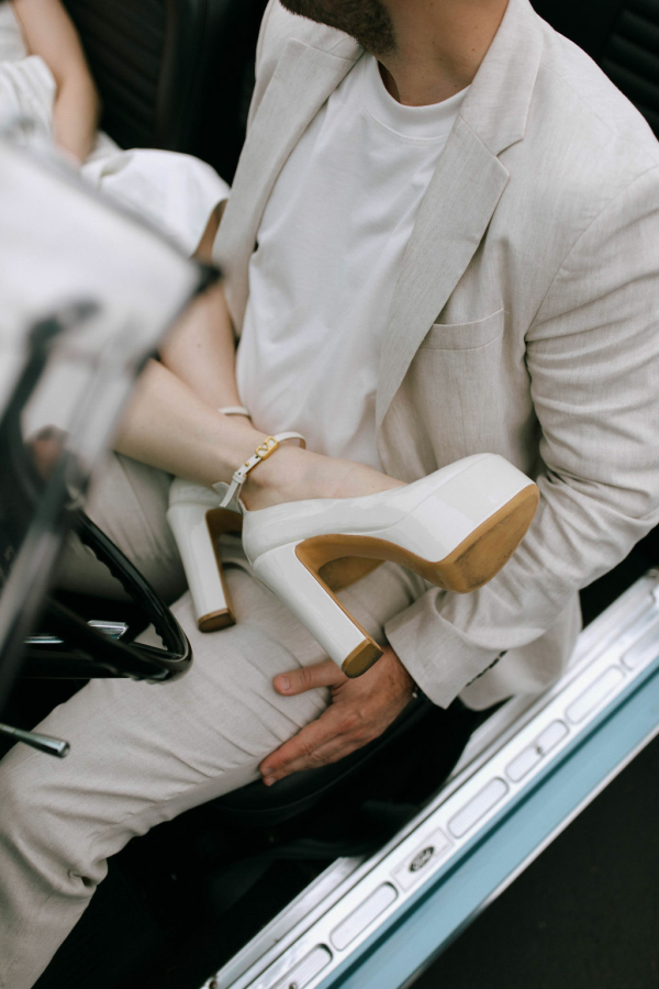 Chic pre-wedding shoot in Santa-Barbara