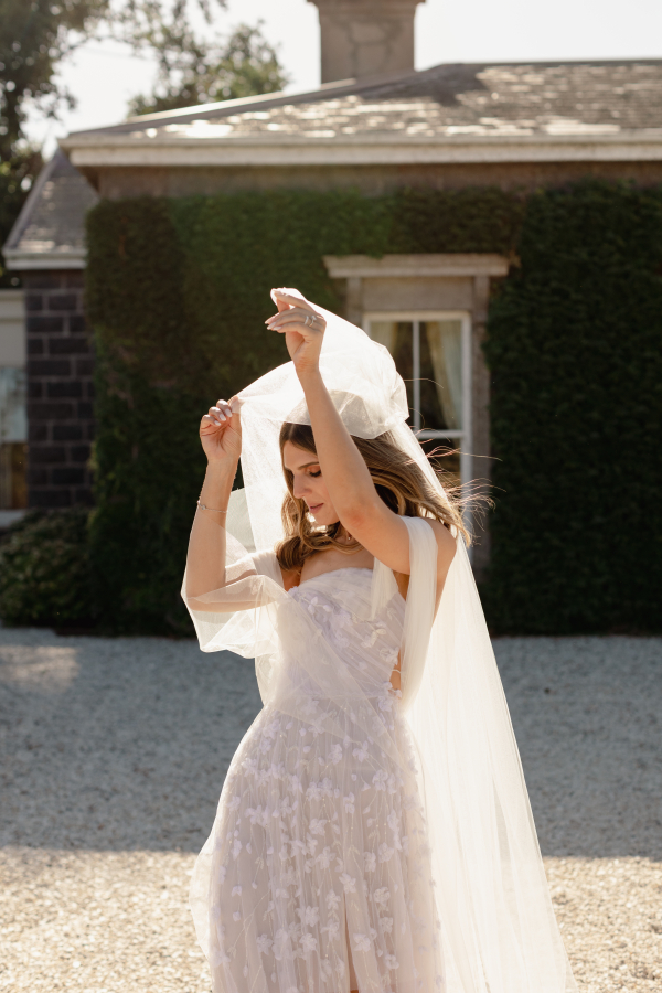 Elegant Wedding of Therese & Daniel on the Plains of Barun | Outdoor Travel-Ispired Wedding Venues of Melbourne