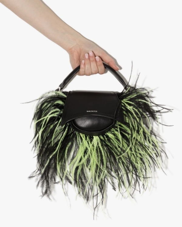 Top 7 Wedding Accessories with Feathers | Trendy Feathers Accessories for Wedding